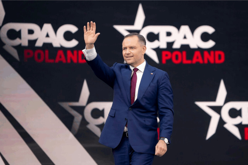 Élection présidentielle en Pologne : Karol Nawrocki l’emporte de justesse, la scène politique polonaise bouleversée