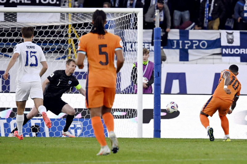 Pays-Bas : Festival offensif et Depay en feu, Finlande-Pologne interrompu après un malaise