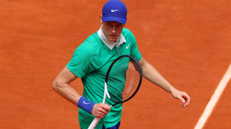 Sinner pulvérise Lehecka : Le numéro 1 mondial en démonstration à Roland-Garros