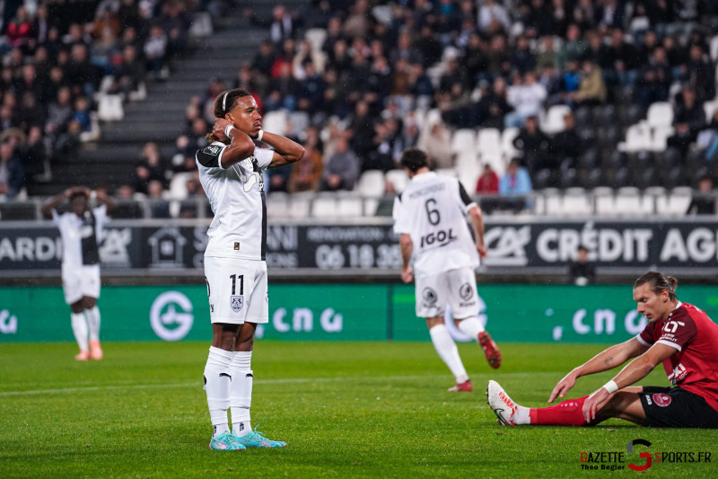 Amiens SC rate l'occasion face à Boulogne en Ligue 2