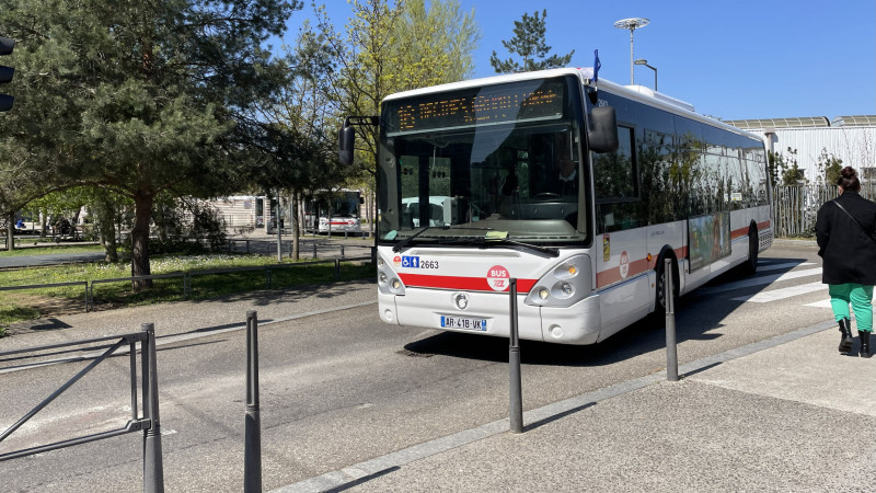 Chaos sur les bus TCL : panne informatique paralyse Lyon