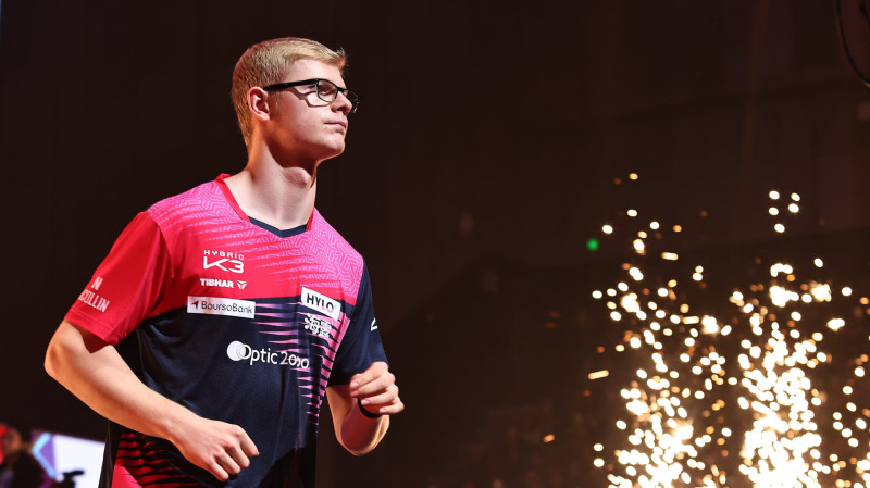 Félix Lebrun chute en finale du WTT China Smash face à un Wang Chuqin impitoyable