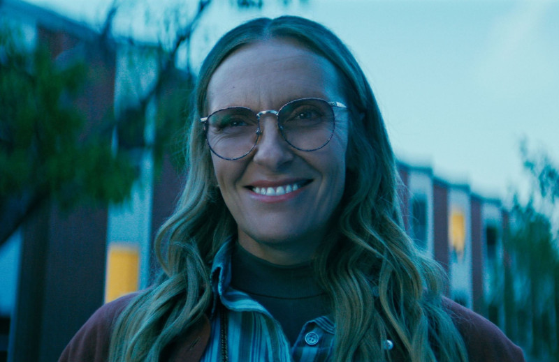 Indociles : Mae Martin signe un thriller Netflix glaçant sur les ados rebelles