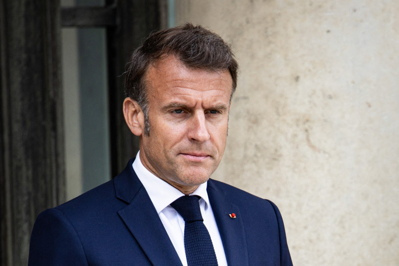 Macron nomme un nouveau Premier ministre d'ici vendredi face à la crise