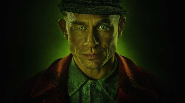 Netflix dévoile 'Monstre : L'Histoire d'Ed Gein' avec Charlie Hunnam