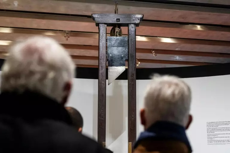Panthéonisation de Robert Badinter : l'héritage d'un combat contre la guillotine