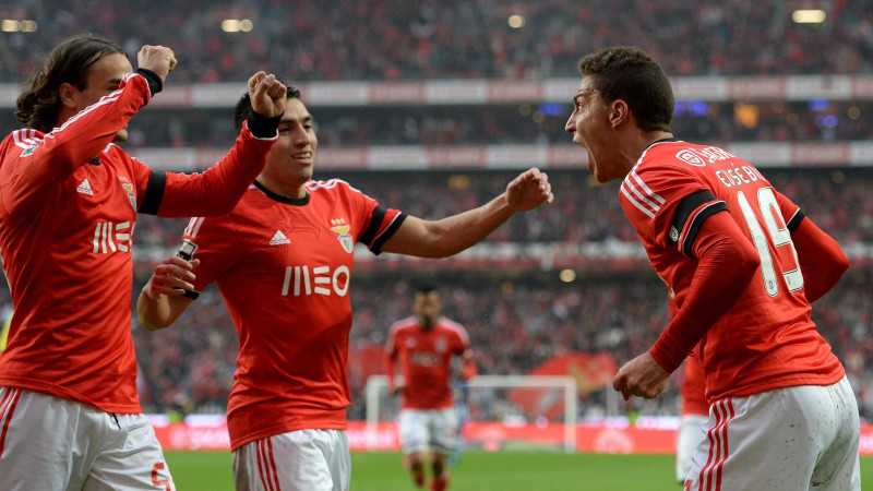 Porto et Benfica se neutralisent dans un Clássico serré