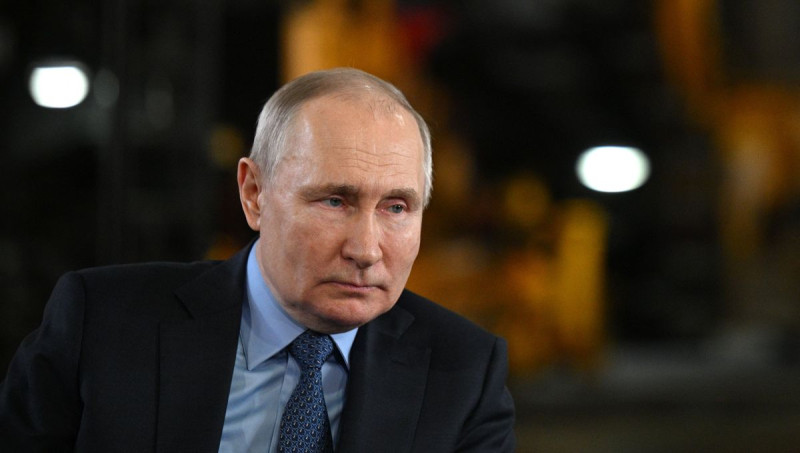 Poutine accuse la France de "piraterie" après l'interception d'un pétrolier russe en mer