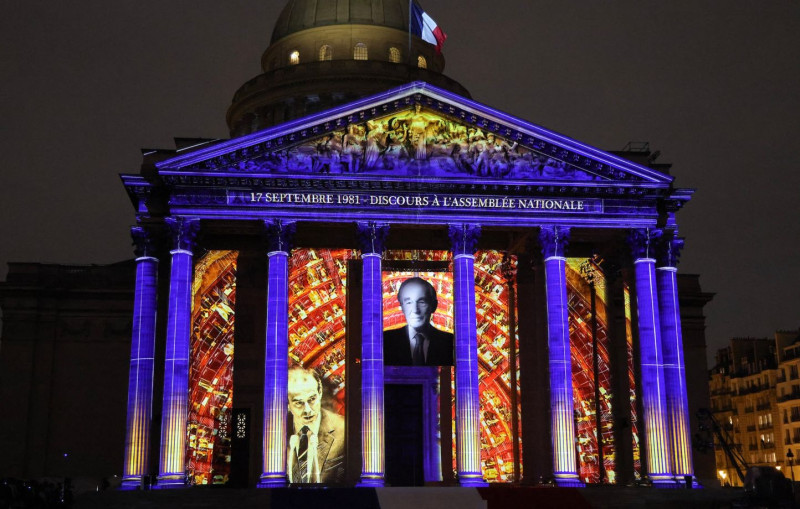 Robert Badinter au Panthéon : un hommage solennel à l'abolition de la peine de mort
