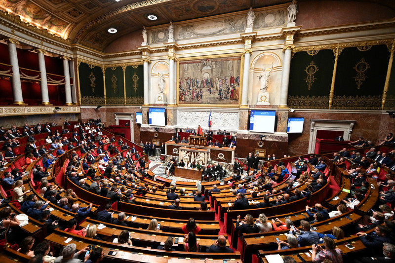 L'Assemblée nationale rejette à une écrasante majorité le budget 2026, une première sous la Ve République