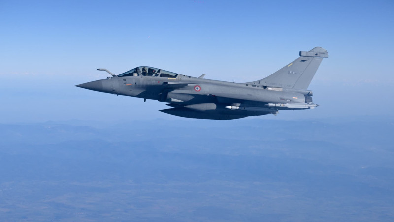 L'Ukraine se prépare à renforcer ses défenses aériennes avec l'achat de 100 avions de combat Rafale