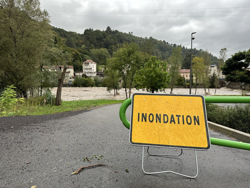 Inondations en Drôme et Ardèche : une vigilance orange levée après 300 mm de pluie