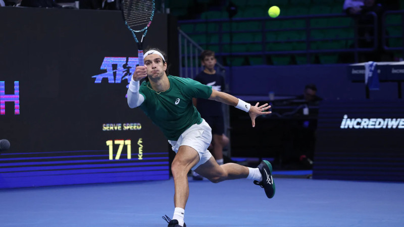 Lorenzo Musetti et Alex De Minaur: Une Rencontre Électrisante sur les Courts