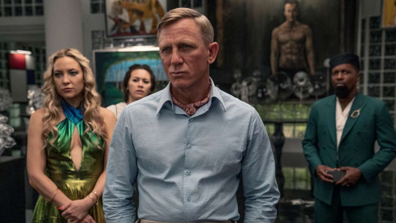 À Couteaux Tirés 3: Une Nouvellle Aventure Envoûtante