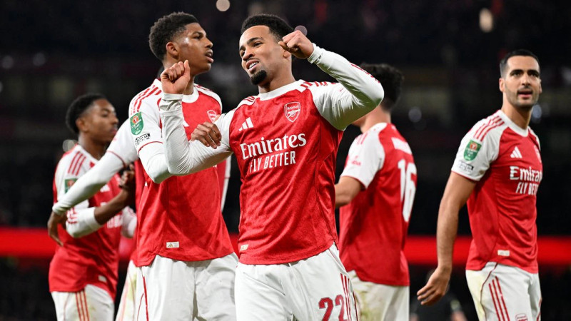 Arsenal Triumphs Over Brighton in Thrilling Premier League Clash