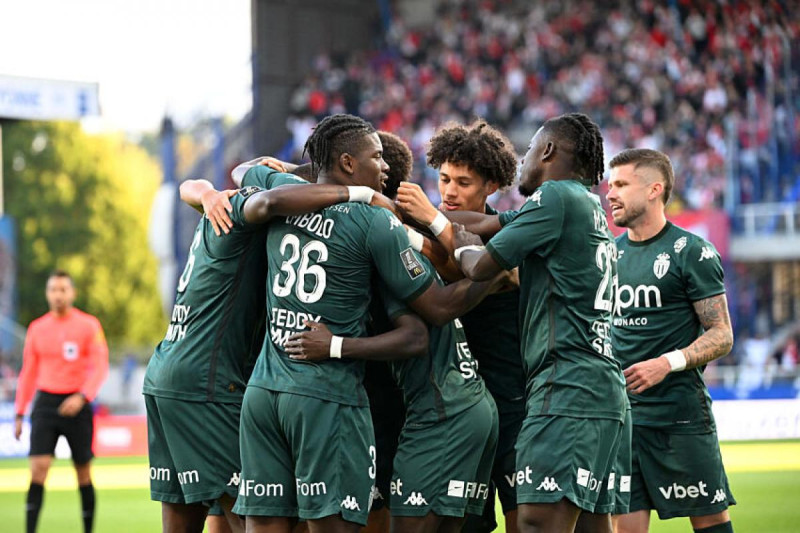 Auxerre et Monaco: Un Match à Haute Intensité en Coupe de France