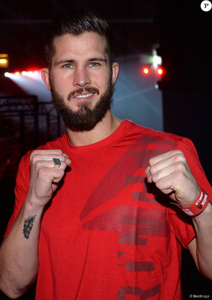 Un drame sur la route: Anthony Joshua impliqué dans un accident de voiture tragique au Nigeria