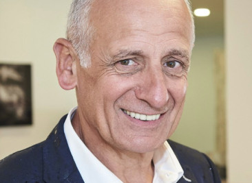 Jean-Michel Aphatie, une icône médiatique à la fois adulée et controversée