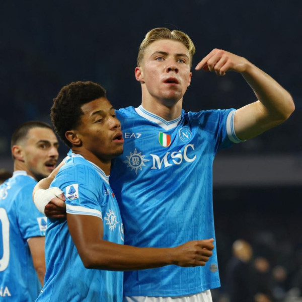 Naples Stuns Juventus with Dramatic Win, Securing Serie A Lead