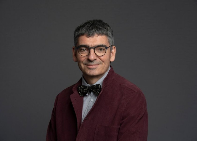 Incident au Sénat: Le Sénateur Pierre Ouzoulias Victime d'un Malaise