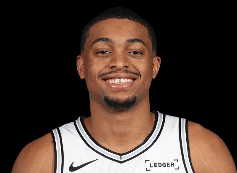 Les San Antonio Spurs Dominent les Oklahoma City Thunder grâce à une Performance Éblouissante de Keldon Johnson