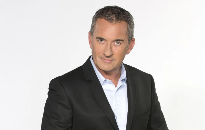 France 2 en Direct : Christophe Dechavanne quitte « Quelle Époque ! » après sa condamnation