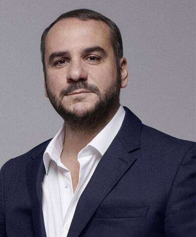 François-Xavier Demaison : Un parcours entre droit et comédie