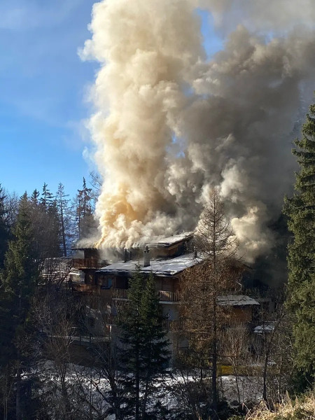 Tragédie à Crans-Montana: Un Incendie Dévastateur Pendant les Fêtes de Nouvel An