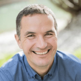 Un Homme en Disparition et Sa Mère à Sa Recherche