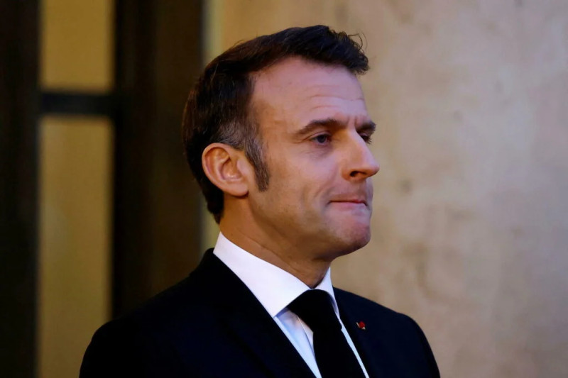 Emmanuel Macron: L'Œil du Tiger et la Solidité Française