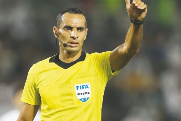 Mustapha Ghorbal: L'Arbitre Algérien au Coeur de la CAN 2025