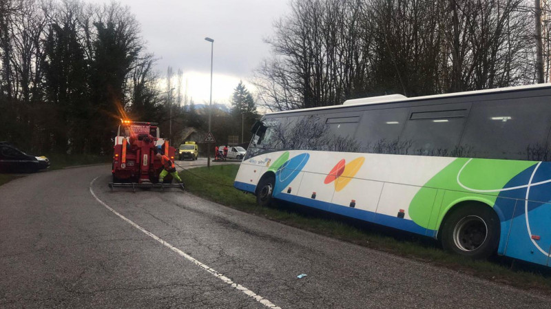 Annecy: Un accident de bus tragique à la sortie de l'école maternelle