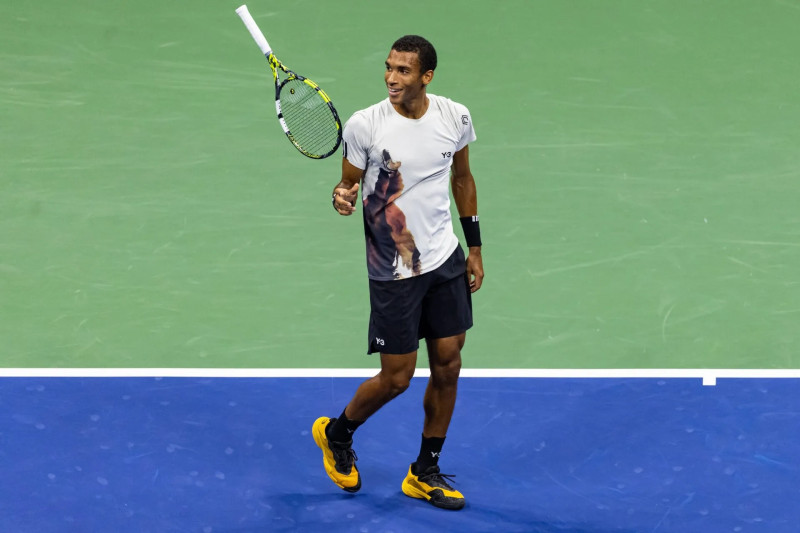 Arthur Fils défie Felix Auger-Aliassime dans un match décisif à Indian Wells
