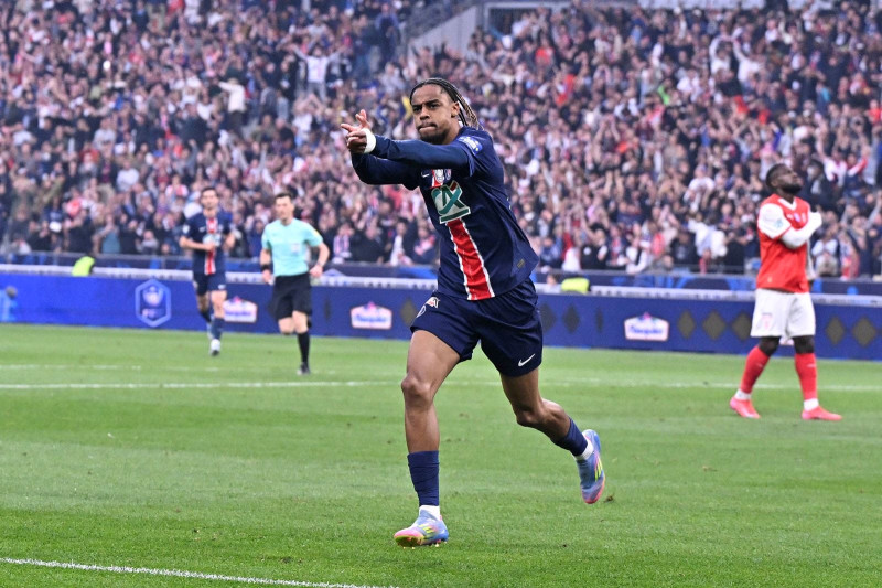 La blessure de Bradley Barcola : un coup dur pour le PSG