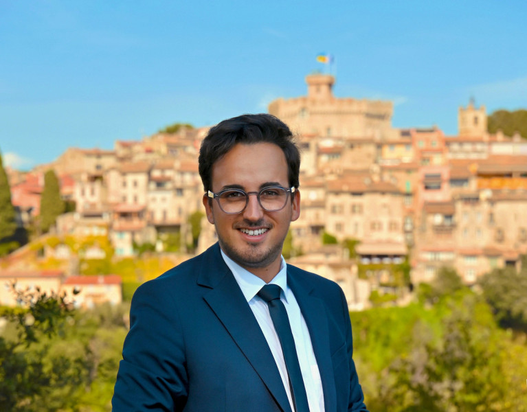 Bryan Masson, le maire de 29 ans qui fait trembler la Côte d'Azur