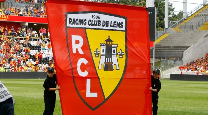 Le Racing Club de Lens surclasse le FC Metz et relance la course au titre en Ligue 1