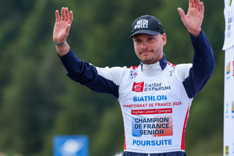 Émilien Jacquelin: De l'ombre du biathlon aux lumières du cyclisme