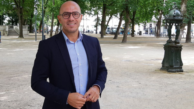 Besançon Prend un Tour Républicain: Ludovic Fagaut Mène la Danse Municipale