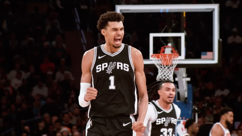 Wembanyama domine les Spurs dans une victoire écrasante contre le Heat