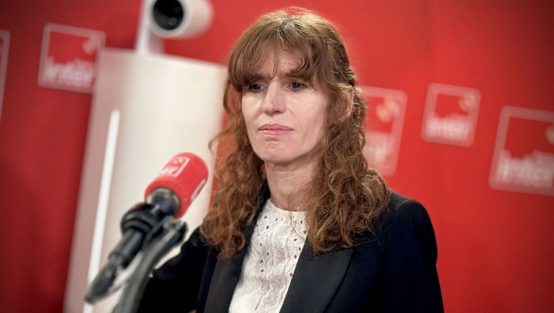 Hélène Perlant : Une Vie sous le Feu des Projecteurs