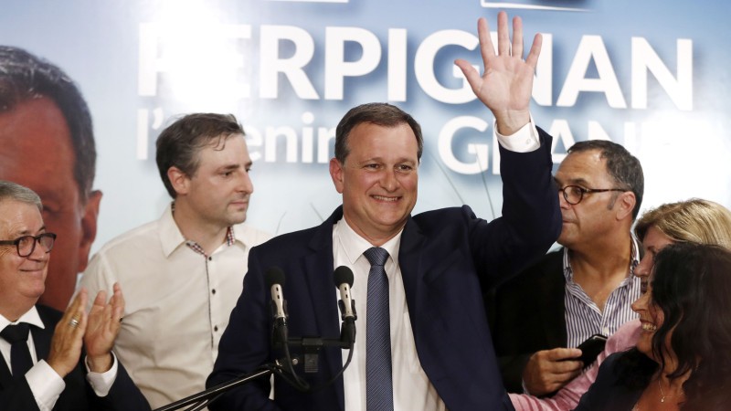 Louis Aliot triomphe à Perpignan : une victoire décisive pour le Rassemblement National