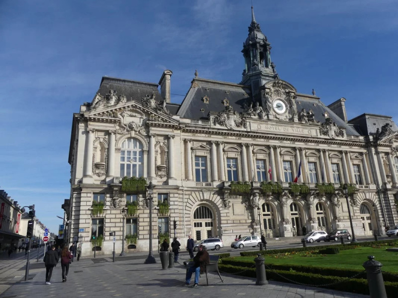 Les Municipales à Tours : Une Victoire Écologiste et des Enjeux Locaux