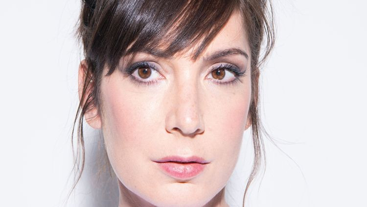 Nora Hamzawi et Jérémy Ferrari: Deux Humoristes en Pleine Ascension