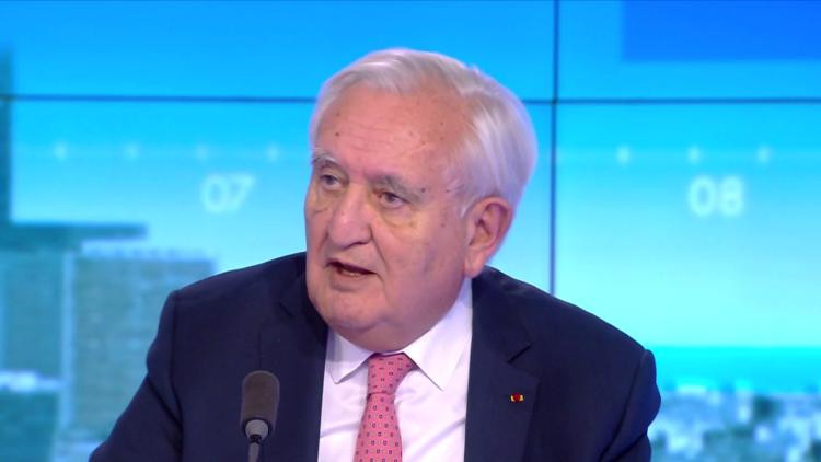 Jean-Pierre Raffarin à la croisée des chemins politiques et spirituels