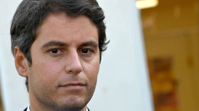 Gabriel Attal: Le Renouveau de la Renaissance