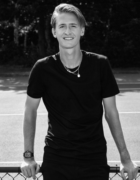 Sebastian Korda: Une Ascension Éclair dans le Monde du Tennis