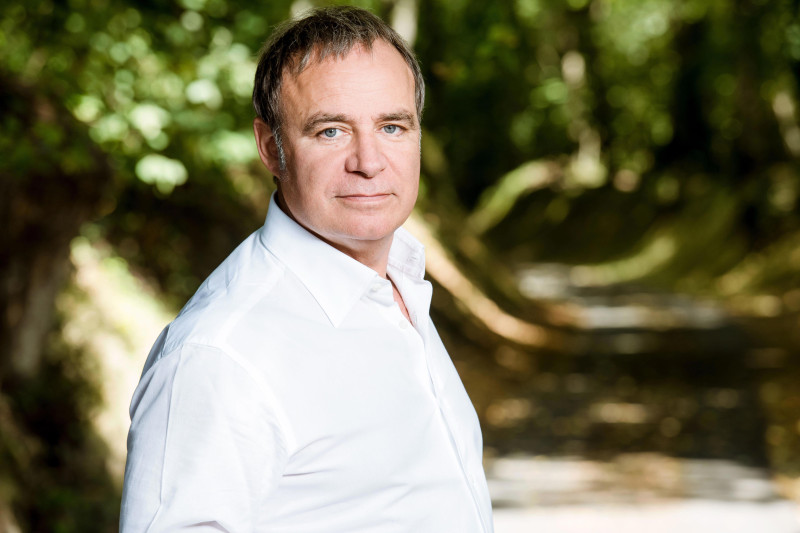 Stéphane Tapie : le Fils Prodigue en Pleine Tourmente Médiatique