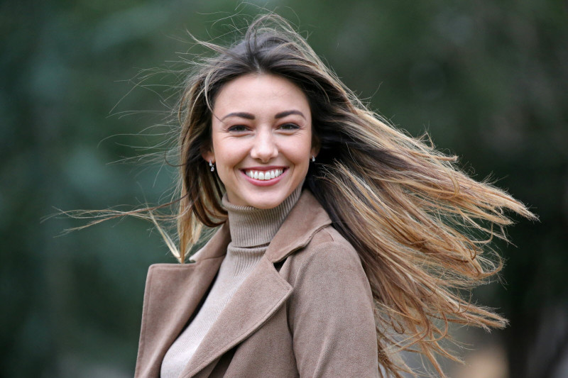 Delphine Wespiser: l'étoile montante de la télévision française