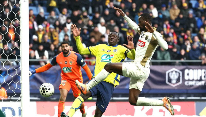 Lens s'impose face à Toulouse et se qualifie pour la finale de la Coupe de France