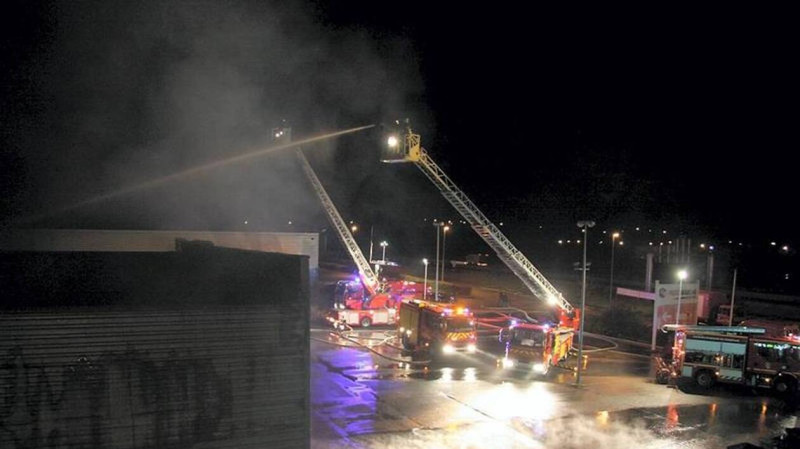 Incendie à Lanester : la ville en proie aux flammes